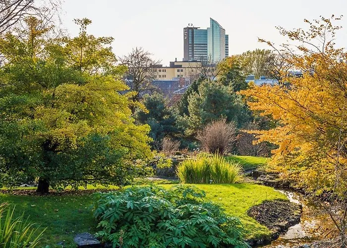 Botanical Garden Apartments